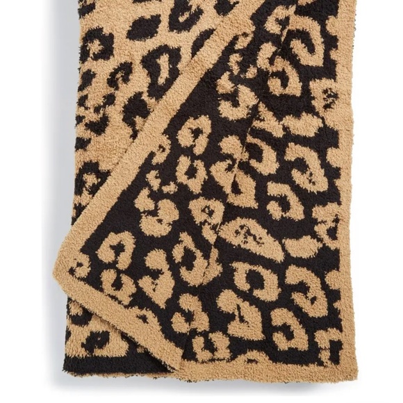 BAREFOOT DREAMS Midnight/ Camel Throw Blanket gently used 180 - Picture 3 of 12